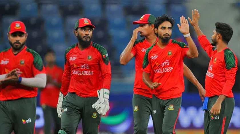 Bangladesh Cricket: বাংলাদেশ টি-২০ বিশ্বকপে অংশ নেবে না! ইউনুসের সিদ্ধান্তে প্রবল ক্ষুব্ধ খেলোয়াড়েরা