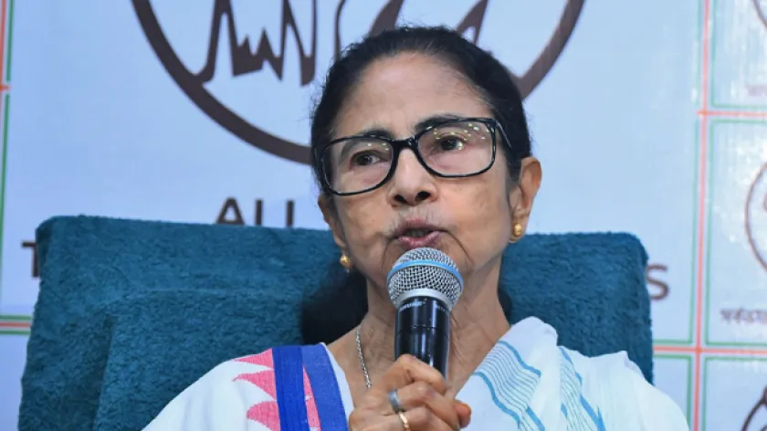 Mamata Banerjee: কঠিন লড়াই! ভবানীপুরে জয় নিয়ে উদ্বিগ্ন মমতা?