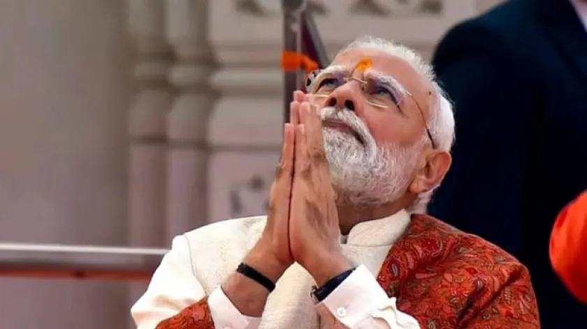 Narendra Modi: মঙ্গলে ষোলো কলা পূর্ণ! রাম মন্দিরের ধ্বজা উত্তোলন করলেন প্রধানমন্ত্রী