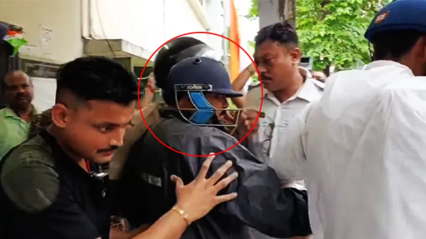 গ্রেফতার শ্যামল মিত্র