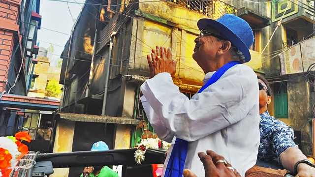 Howrah: শনিবার সকালে বর্ণাঢ্য শোভাযাত্রায় প্রচার অরূপ রায়ের