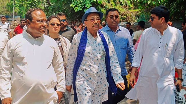 Howrah: নমিনেশন ফাইল করে ECI কে বেনজির আক্রমণ অরূপ রায়ের