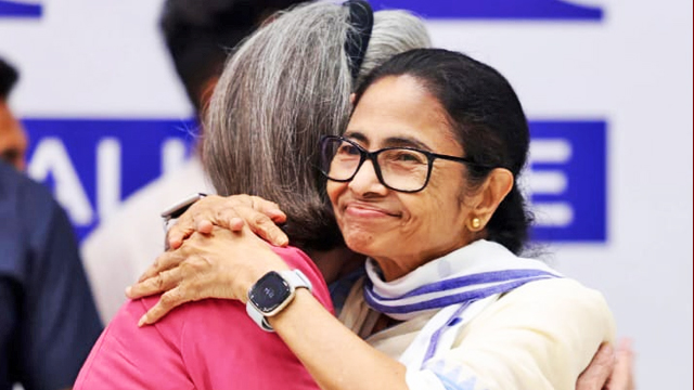 Mamata Banerjee: ভেঙে চুরমার দল! এবার কংগ্রেসে ফিরবেন মমতা?