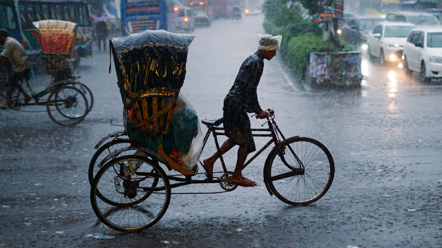 Kolkata Weather update : আকাশের মুখ-ভার , ভারী বৃষ্টির সতর্কতা হাওয়া অফিসের 
