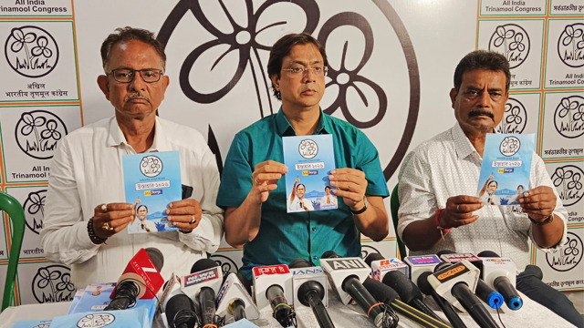 Howrah: ৯ প্রতিশ্রুতি সহ ইস্তেহার প্রকাশ শিবপুরের ঘাসফুল প্রার্থীর