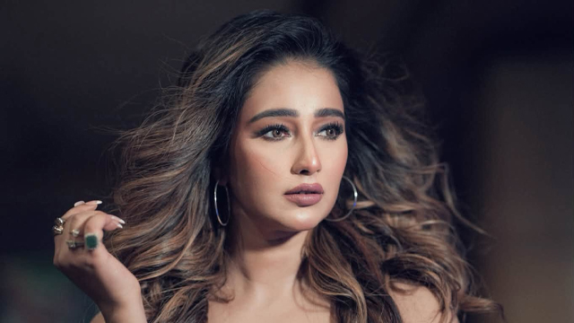 Sayantika Banerjee: শনির দশা চলছে! নির্বাচনে হারের পর প্রথমবার প্রকাশ্যে সায়ন্তিকা