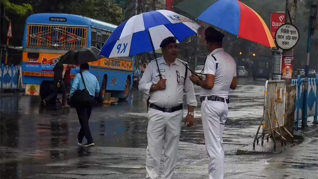 Weather Update: আজ দিনভর দক্ষিণবঙ্গের জেলায় জেলায় বৃষ্টি!