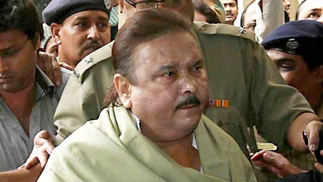 Madan Mitra: টানা ৮ ঘন্টা জেরার পর ইডির দপ্তর থেকে ক্লান্ত মদন বেরিয়ে আসলেন!